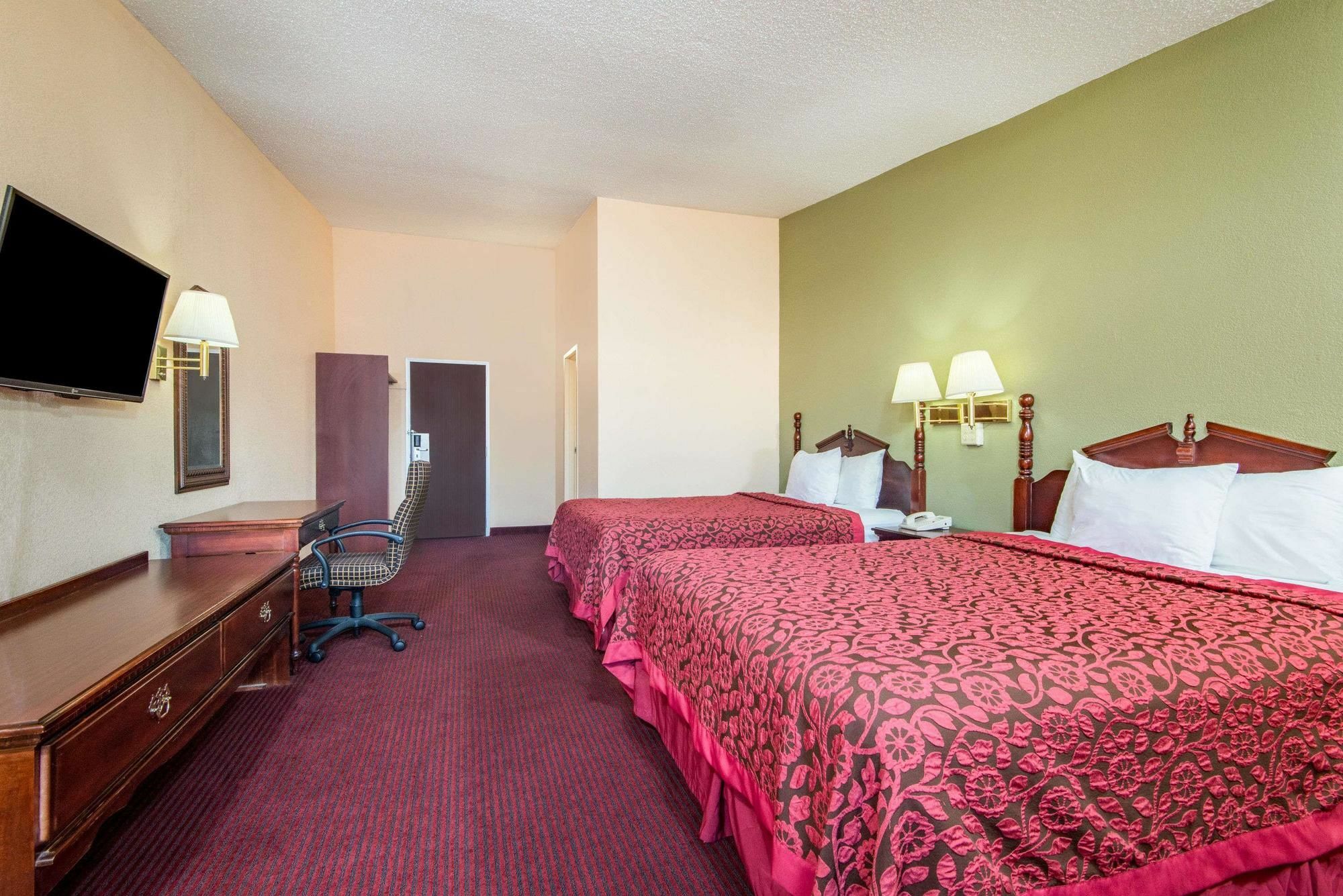 Days Inn By Wyndham Grove City Columbus South Exterior photo